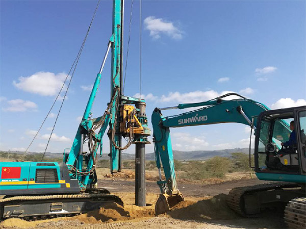 永利集团官网智能入岩神器在东非肯尼亚获赞，，，，，，人好装备好