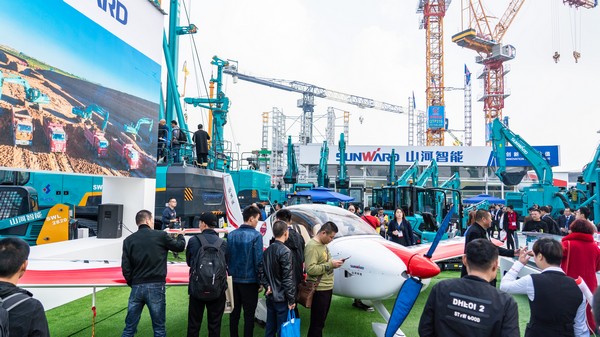 首日签单2.6亿元，，，，永利集团官网智能立异产品引爆上海宝马展