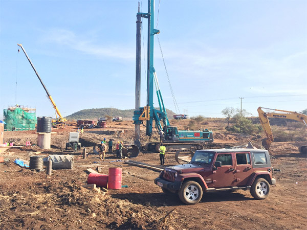 永利集团官网智能入岩神器在东非肯尼亚获赞，，，，，，人好装备好