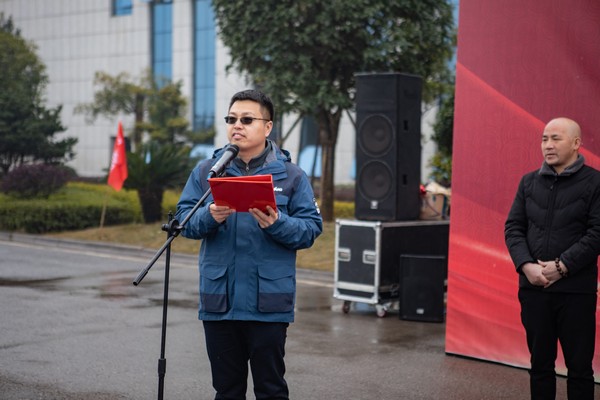 新春开门红！永利集团官网智能1.2亿订单火爆发车