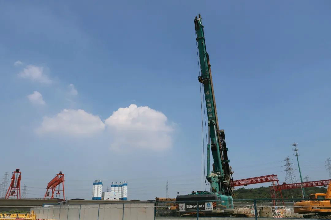 从业20多年的他，，，，为何对永利集团官网智能旋挖钻机情有独钟