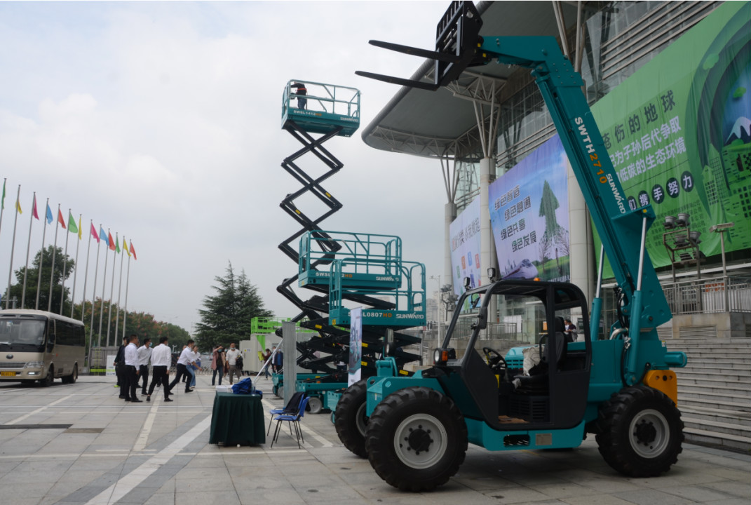 立异“绿”动能 永利集团官网智能绿博会上展风范