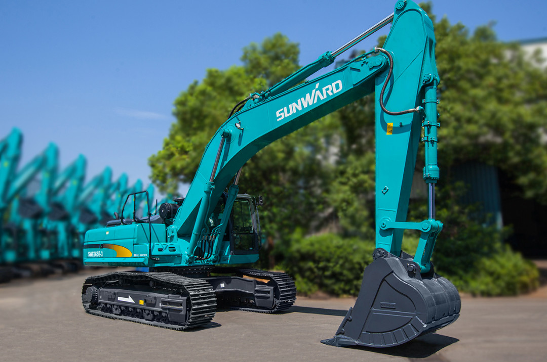 以先导式立异实现挖掘机从无到有，，，，，，从小到大，，，，，，从大到强！