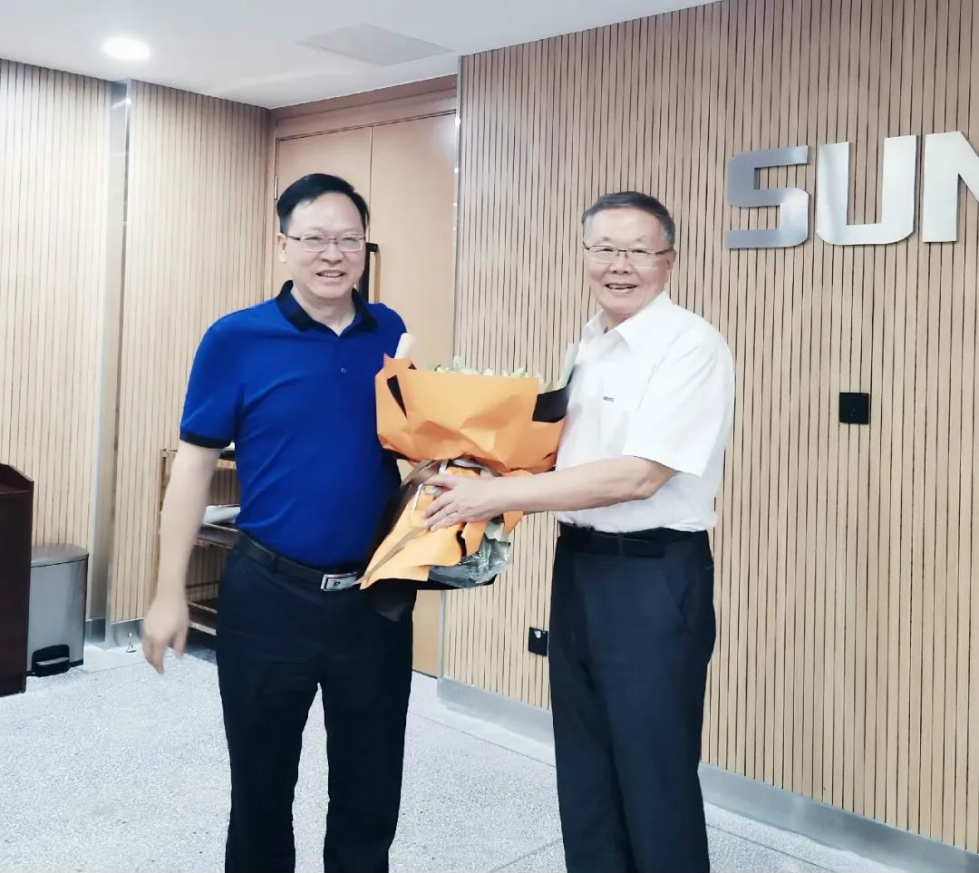 中南大学机电工程学院肖来荣书记到访永利集团官网智能