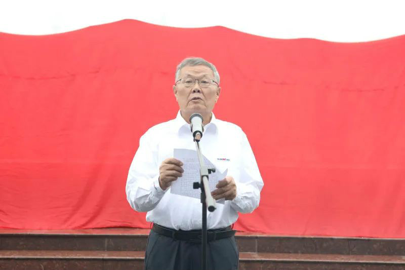 切记初心使命，，，，，理想成绩未来