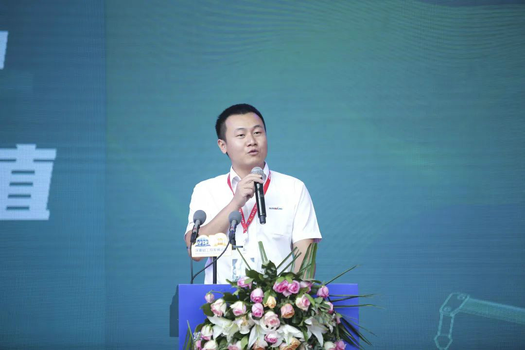 永利集团官网智能天下客户交流会在深基础工程生长论坛会场举行