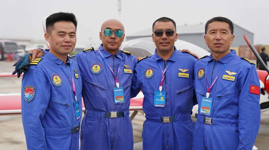 永利集团官网四机航行编队惊艳尧城（太原）国际通用航空航行大会