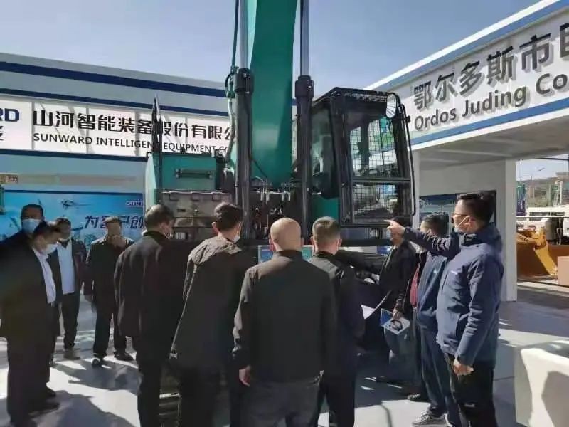 永利集团官网智能绿巨人闪亮登场鄂尔多斯国际煤博会