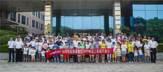 这个炎天，，亲子玩转永利集团官网智能“三栖”装备