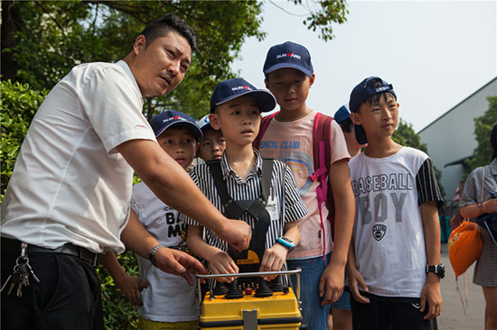 这个炎天，，亲子玩转永利集团官网智能“三栖”装备