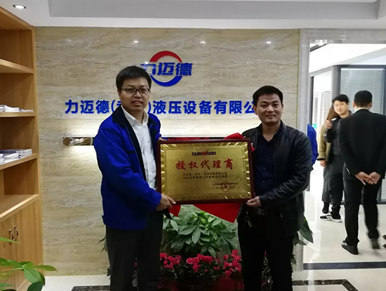 人生浮沉如梦，，，，，，携手永利集团官网勇攀事业巅峰