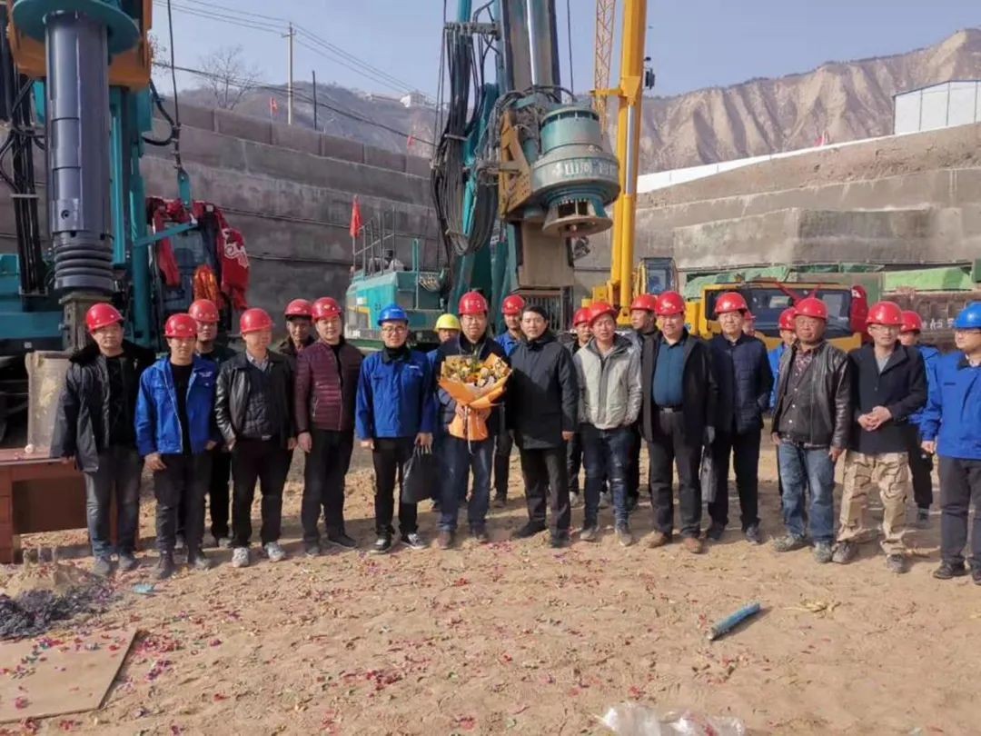 金戈铁马工程路 风雨无阻选永利集团官网