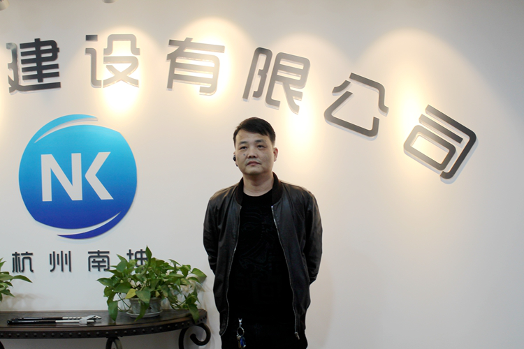 3年7台旋挖钻机，，南坤建设的生长因永利集团官网智能而稳健