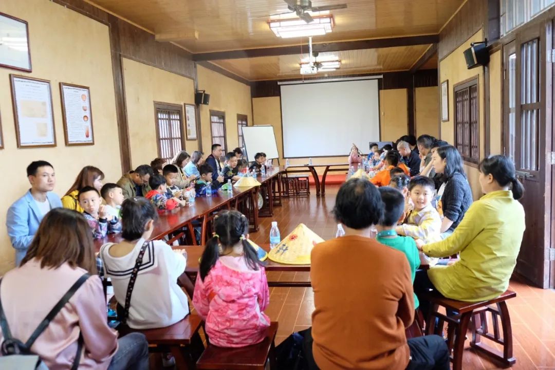 童年差别Young，，，，稻花香里亲子欢——永利集团官网智能组织开展六一亲子活动