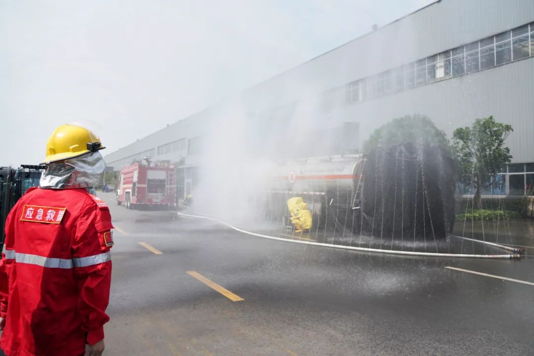 实战演练砺精兵——2021年长沙市工贸企业危险化学品综合应急演练在永利集团官网智能举行