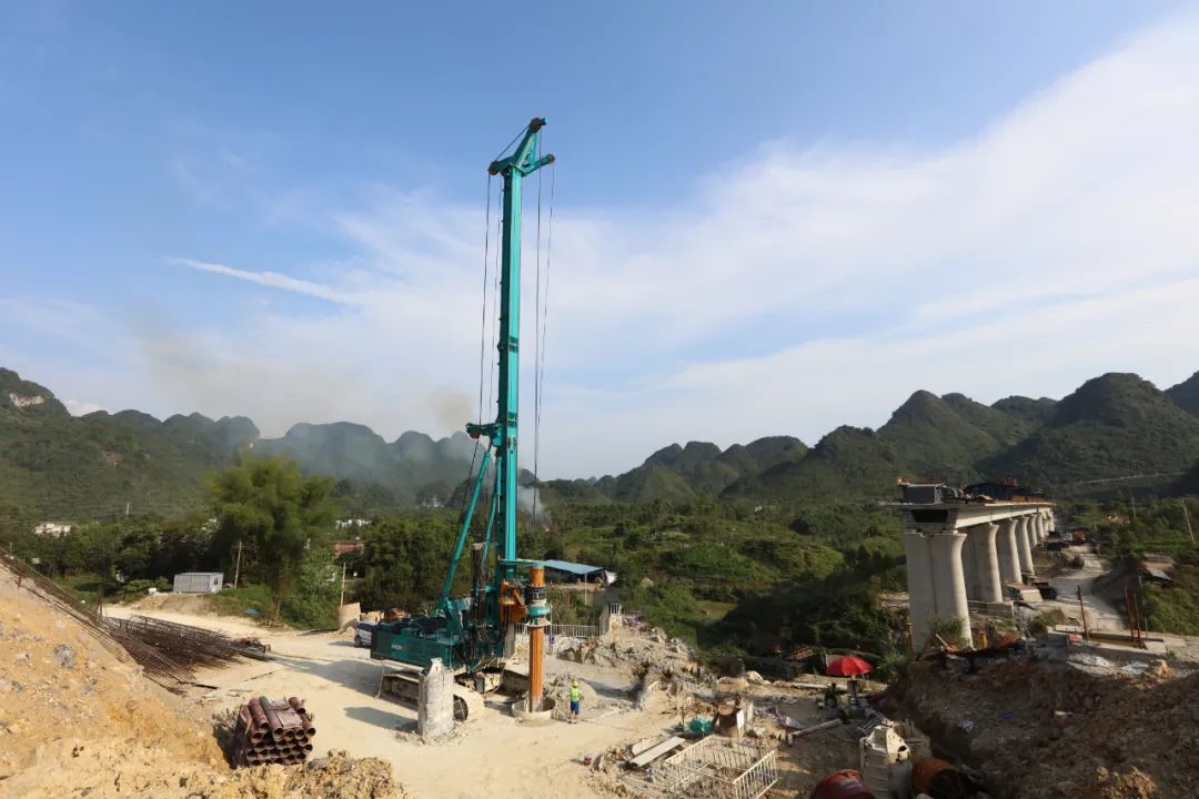 一个月只完成3根桩，，为何客户连连赞美？？？？