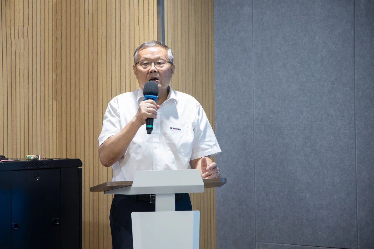 强化治理重心下移，，永利集团官网智能开展向导力培训助力公司高质量快速生长