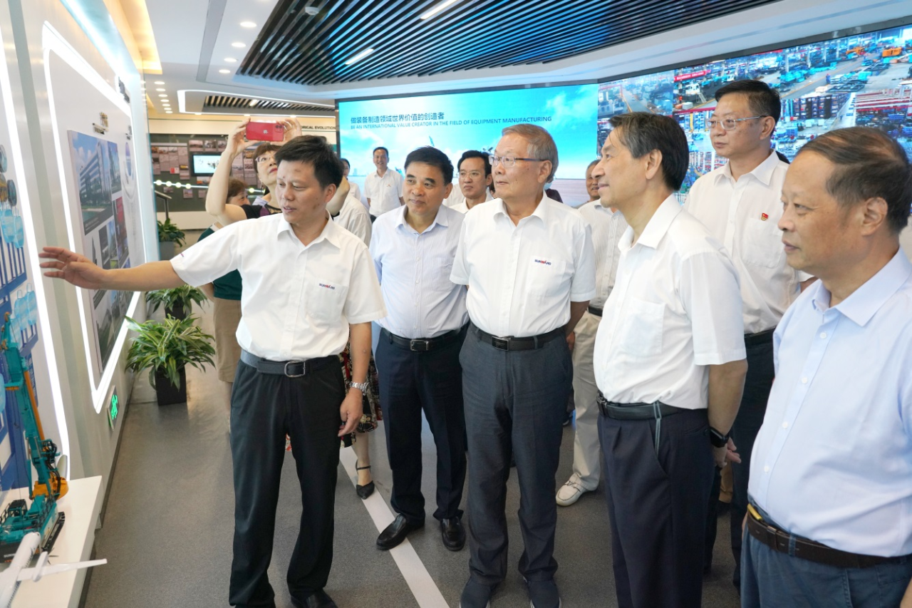 湖南省老科学手艺事情者一行到访永利集团官网智能