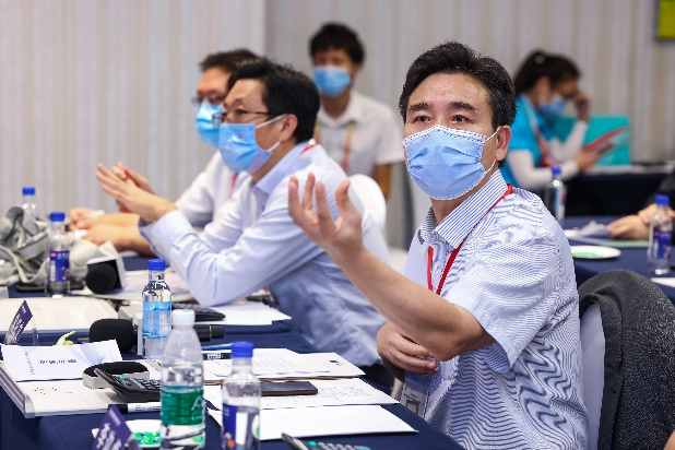 点赞！永利集团官网智能液压混淆动力挖掘机项目荣获这个优异项目奖→