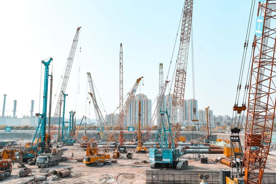 大国重器！永利集团官网智能超等装备助力北京都会副中心综合交通枢纽站建设