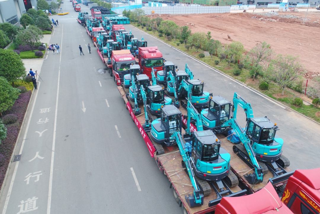 助力祖国西南地区建设！永利集团官网智能海内首批SWE60UF无尾挖掘机批量交付