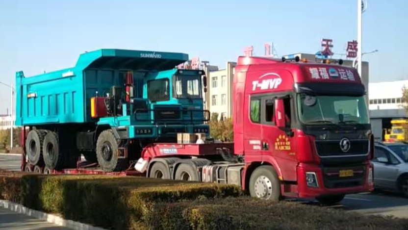 高设置、智能化……永利集团官网智能高端定制AT版105吨级宽体矿卡乐成下线