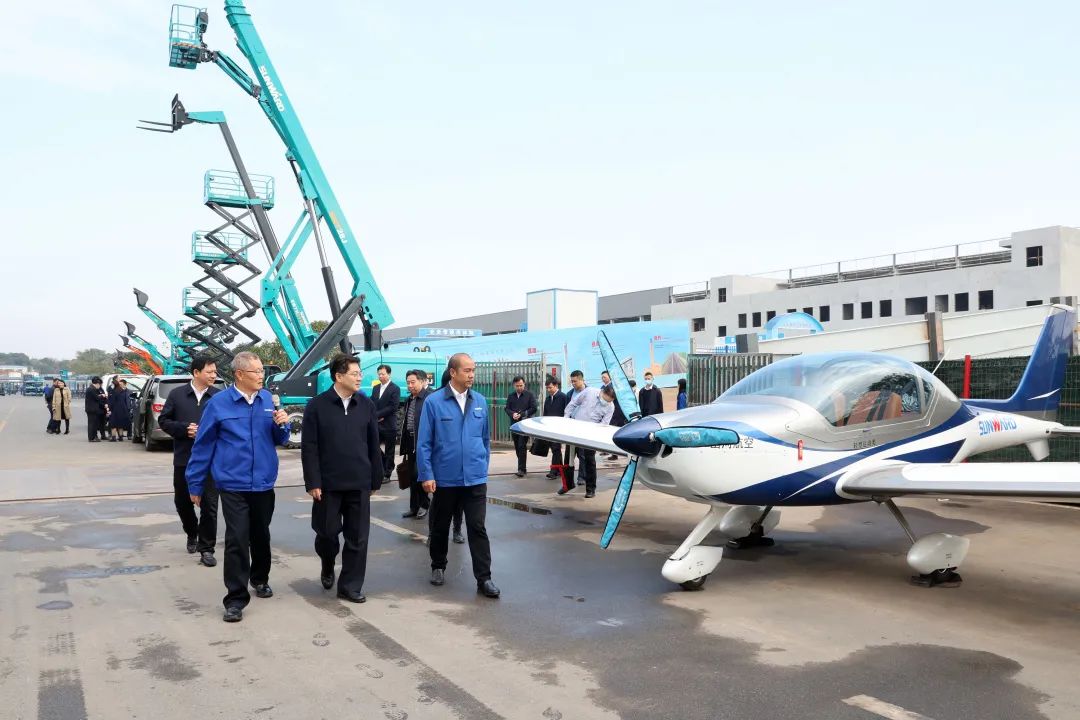 湖南省副省长隋忠诚调研永利集团官网智能