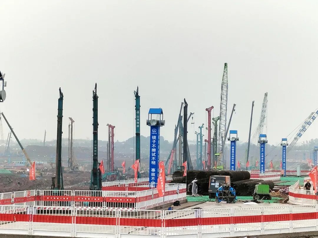 “永利集团官网绿”精彩亮相！永利集团官网智能装备周全助力长沙机场改扩建项目