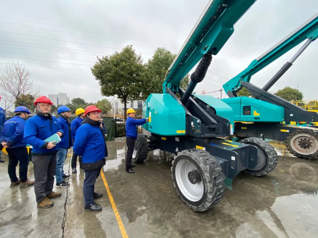 勇闯蓝海！永利集团官网智能两款臂式高空作业平台正式“出道”