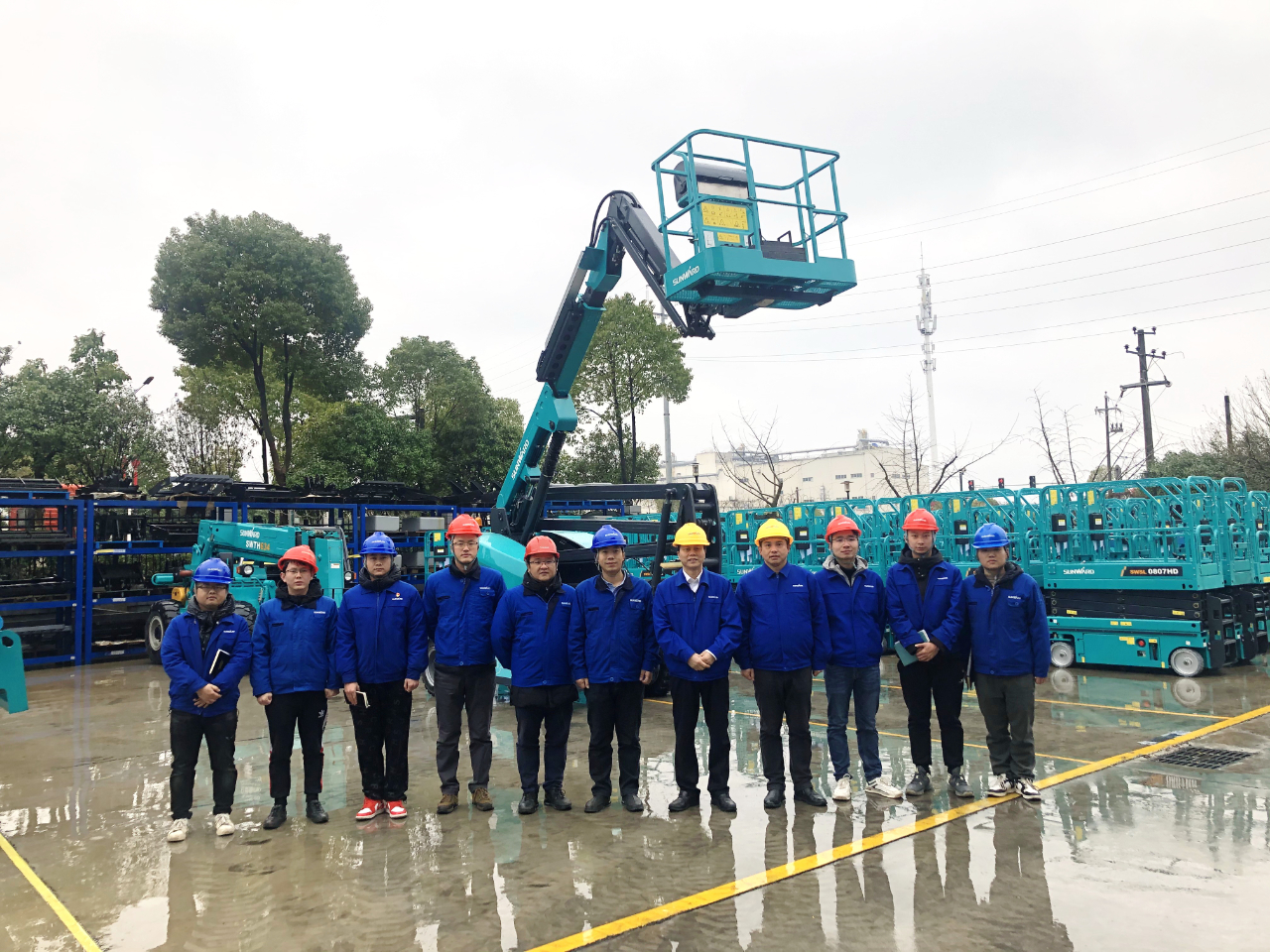 勇闯蓝海！永利集团官网智能两款臂式高空作业平台正式“出道”