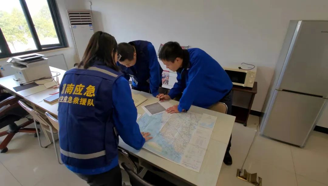 火情就是下令！湖南航空应抢救援队永利集团官网机组展现“永利集团官网速率”