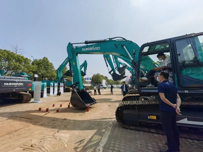 再现交机热潮！永利集团官网智能中大挖持续向市场进军