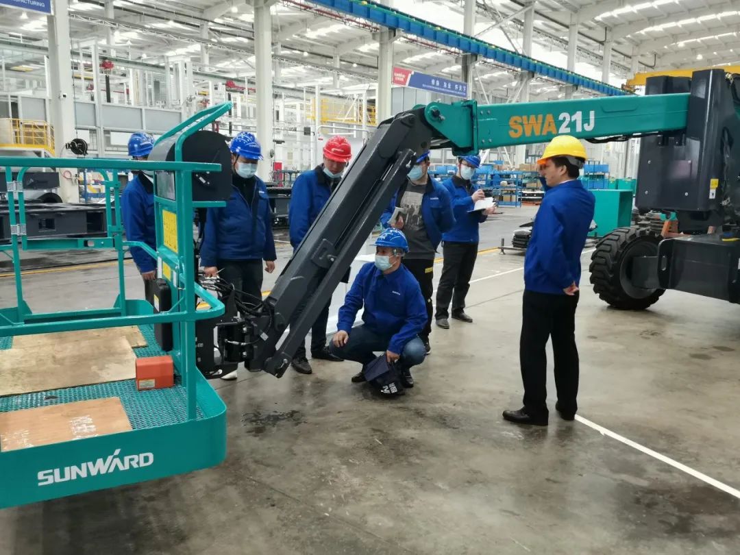 行业同级别产品之最！永利集团官网智能又一款曲臂式高空作业平台乐成下线