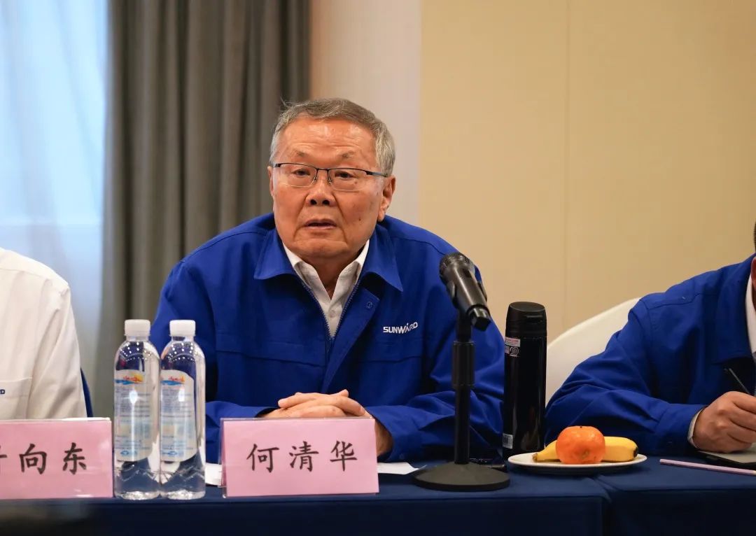 抱团出海，，，，，，携手共赢！何清华带队赴湖南异地商会联合会造访交流