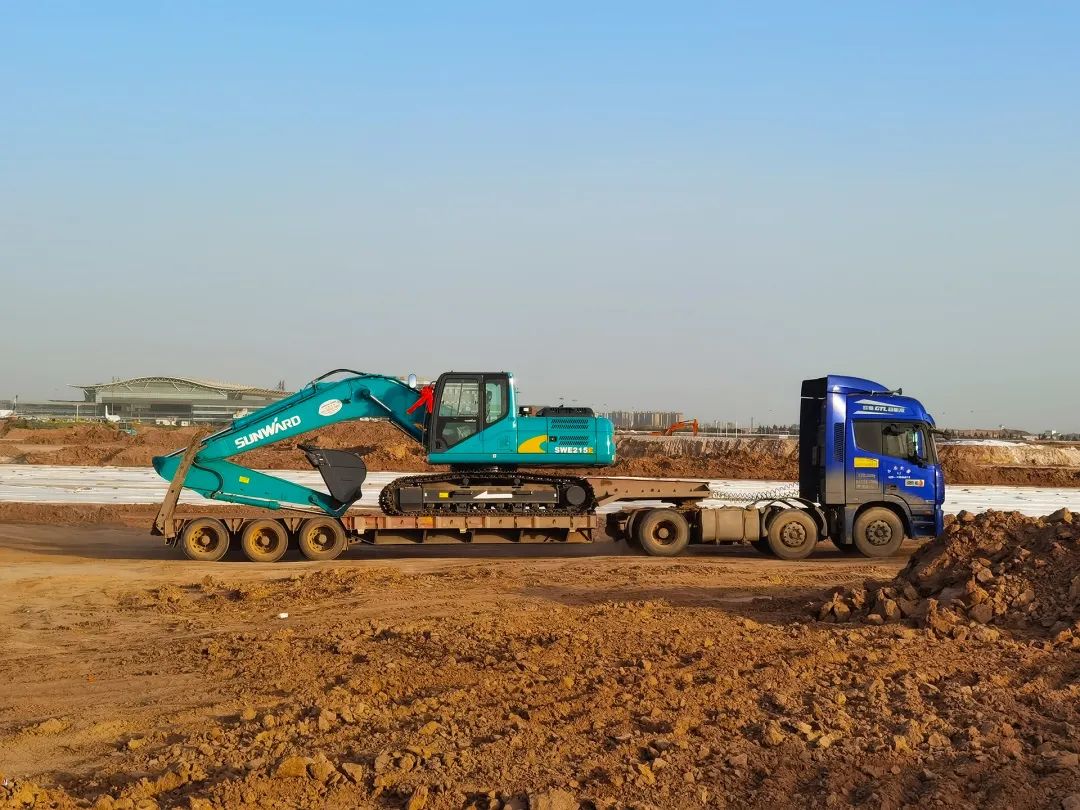 冲、冲、冲！带您感受永利集团官网智能挖掘机火热交机时刻