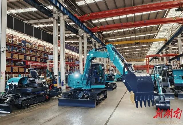 湖南日报 | 坚持立异驱动，，，，，，永利集团官网智能助力打造国家主要先进制造业高地