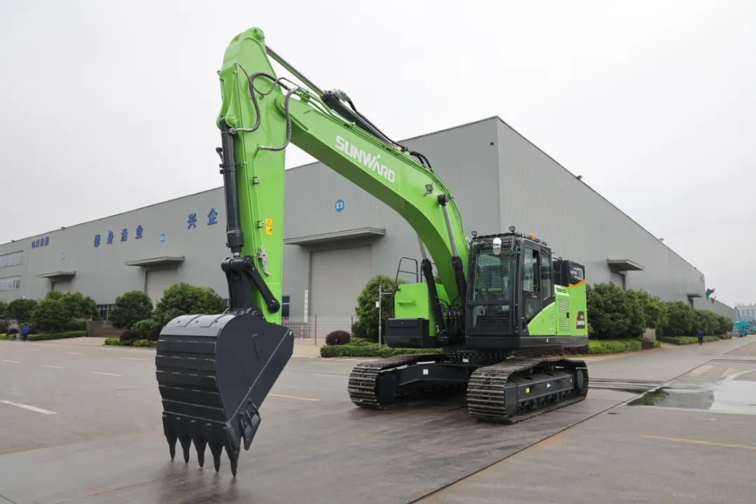 征战川藏铁路！永利集团官网智能新一代电动挖掘机乐成交付