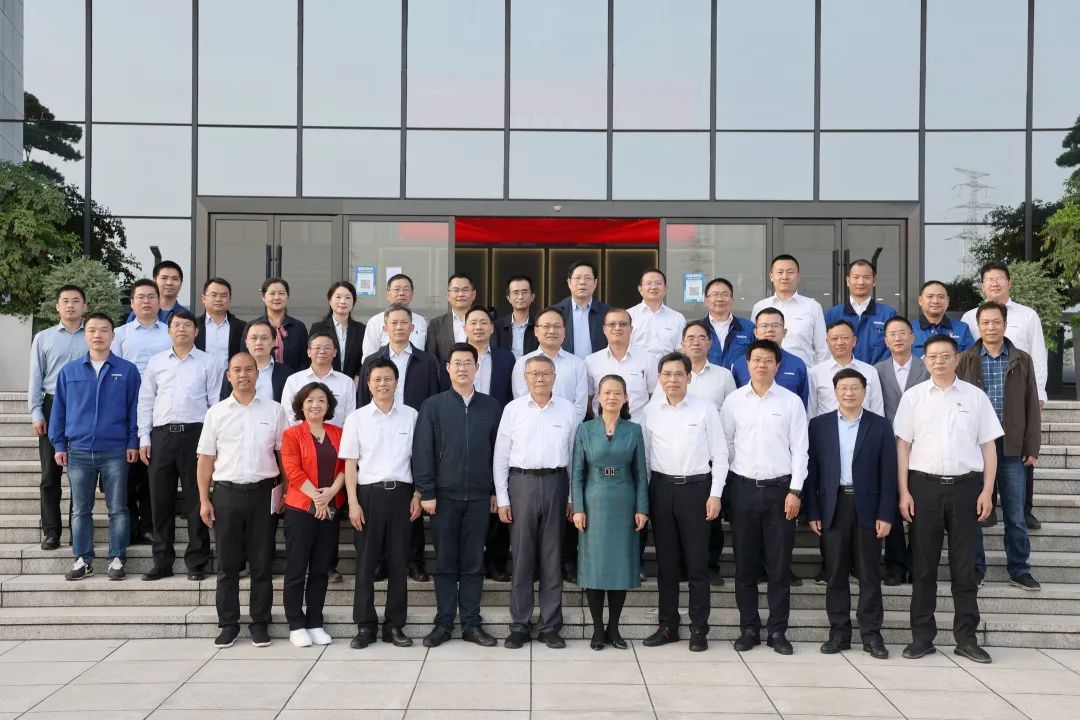 20220518092858_42401 深化产学研相助!中南大学校长、中国工程院院士田红旗率团造访永利集团官网智能