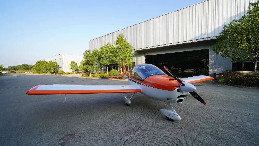 图集 | 阿若拉穿“鲨”衣，，，，，，尚有更多套装为天空添彩！