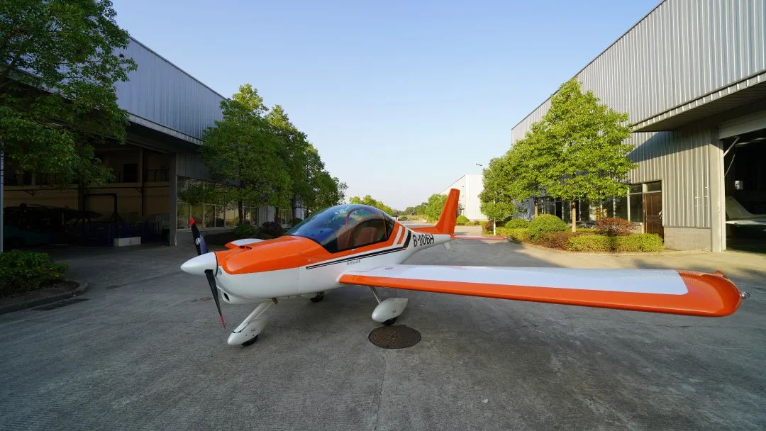 图集 | 阿若拉穿“鲨”衣，，，，，，尚有更多套装为天空添彩！