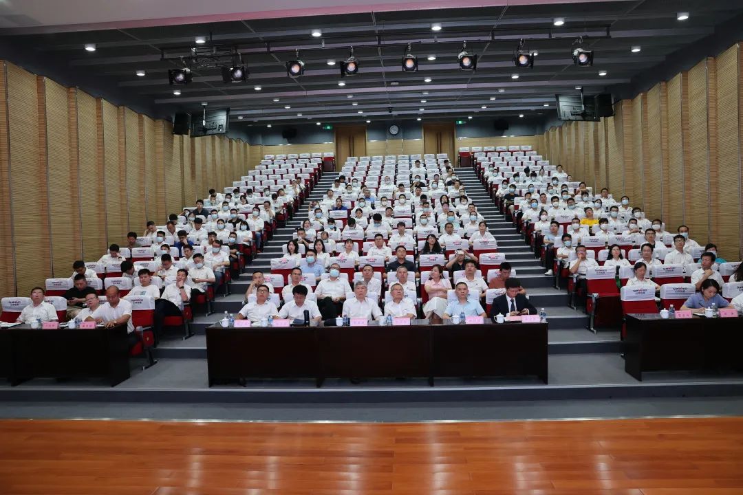 立异引领，，，，智造未来！“2022院士专家长沙行”高端装备高质量生长钻研会盛大举行