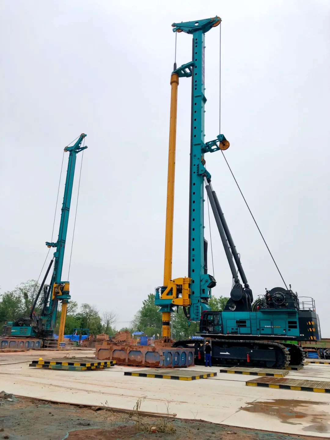 “创立施工事业！”他们和永利集团官网智能“超等桩备”一起助建燕矶长江大桥