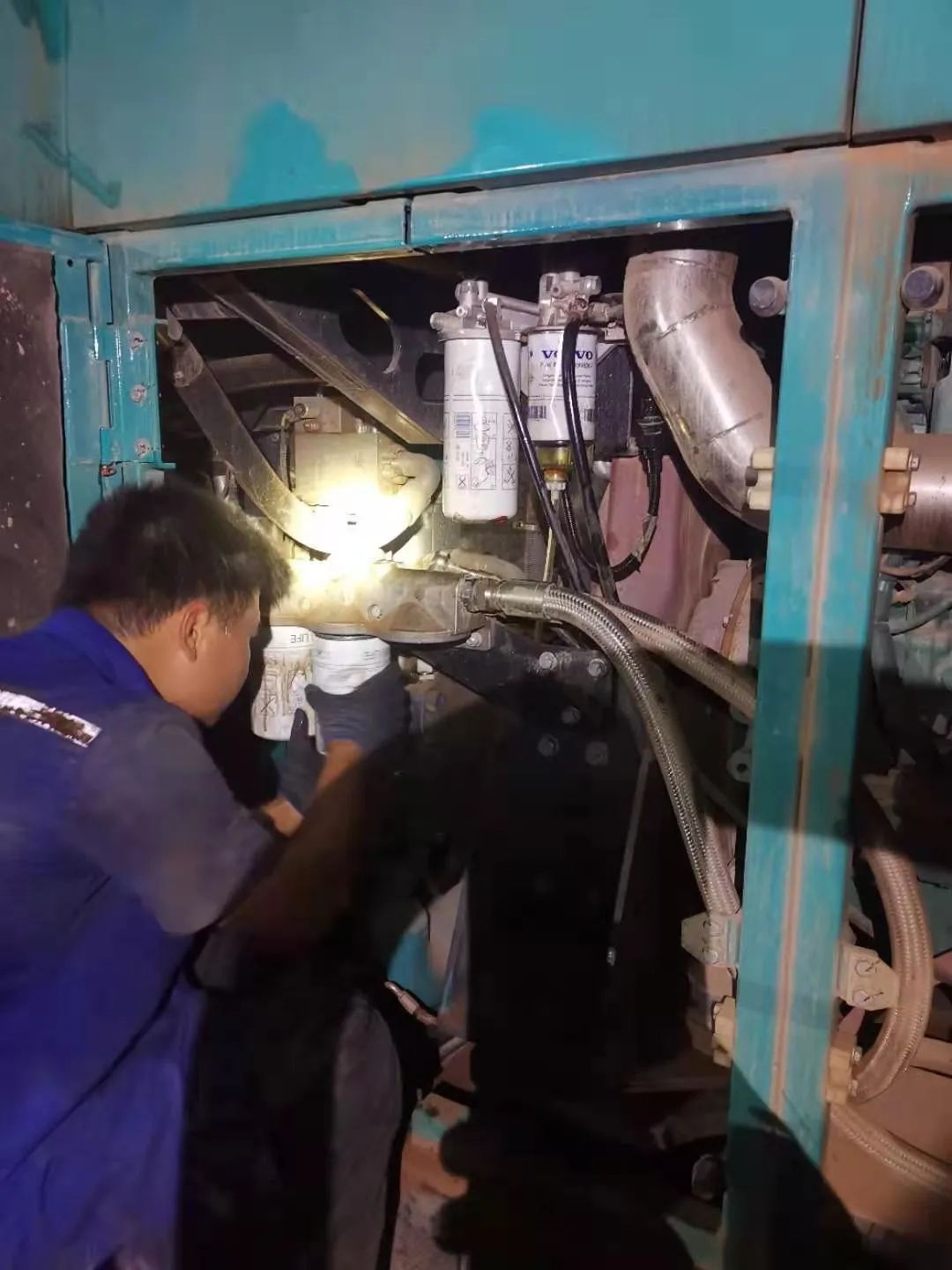 “创立施工事业！”他们和永利集团官网智能“超等桩备”一起助建燕矶长江大桥