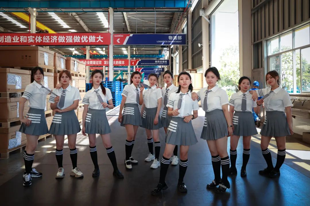 又酷又辣又炫！永利集团官网智能第二届挖机废物来了