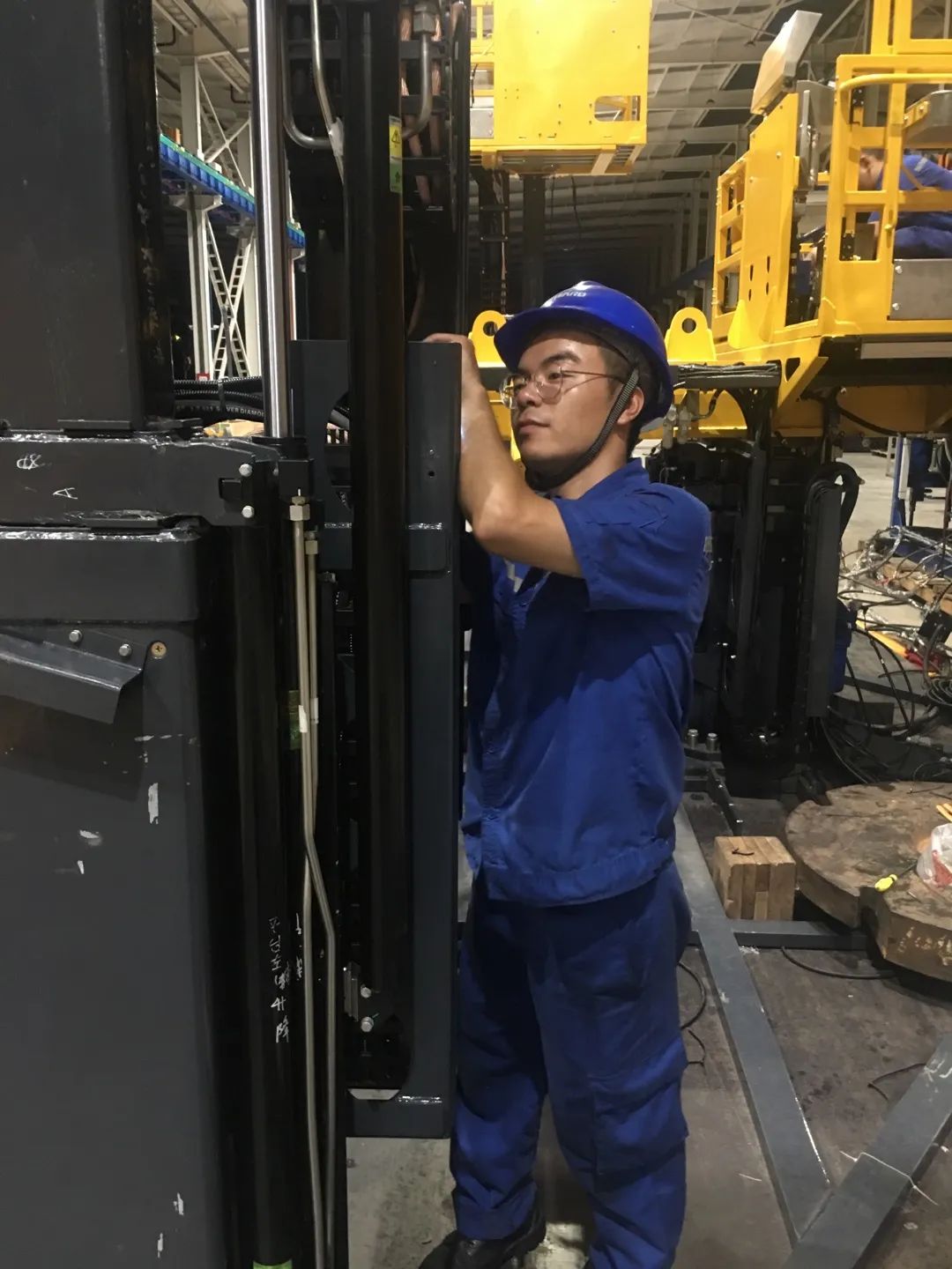 为铁路运输保驾护航！永利集团官网智能自主研制首套三平台作业装置乐成交付