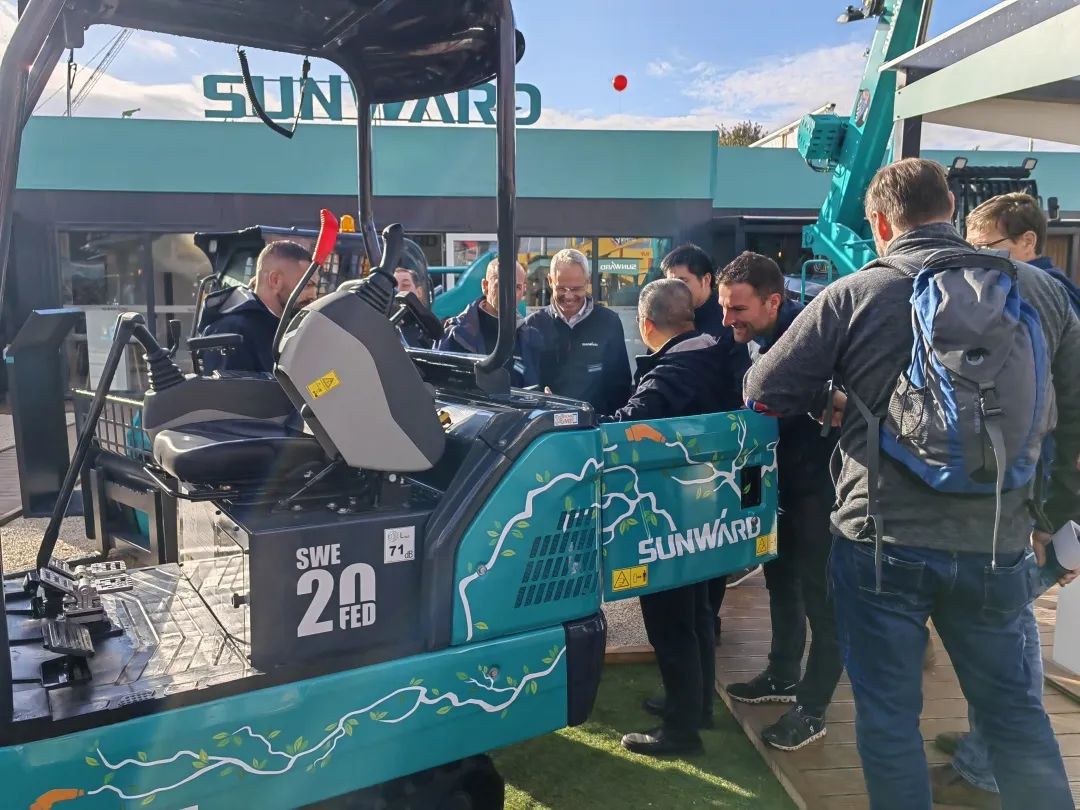 Bauma 2022 | 一组火热现场图带您重温永利集团官网智能德国宝马展之旅