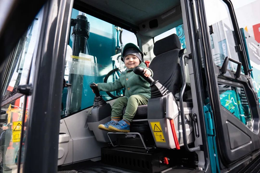 Bauma 2022 | 一组火热现场图带您重温永利集团官网智能德国宝马展之旅