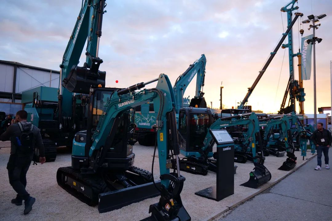 Bauma 2022 | 一组火热现场图带您重温永利集团官网智能德国宝马展之旅