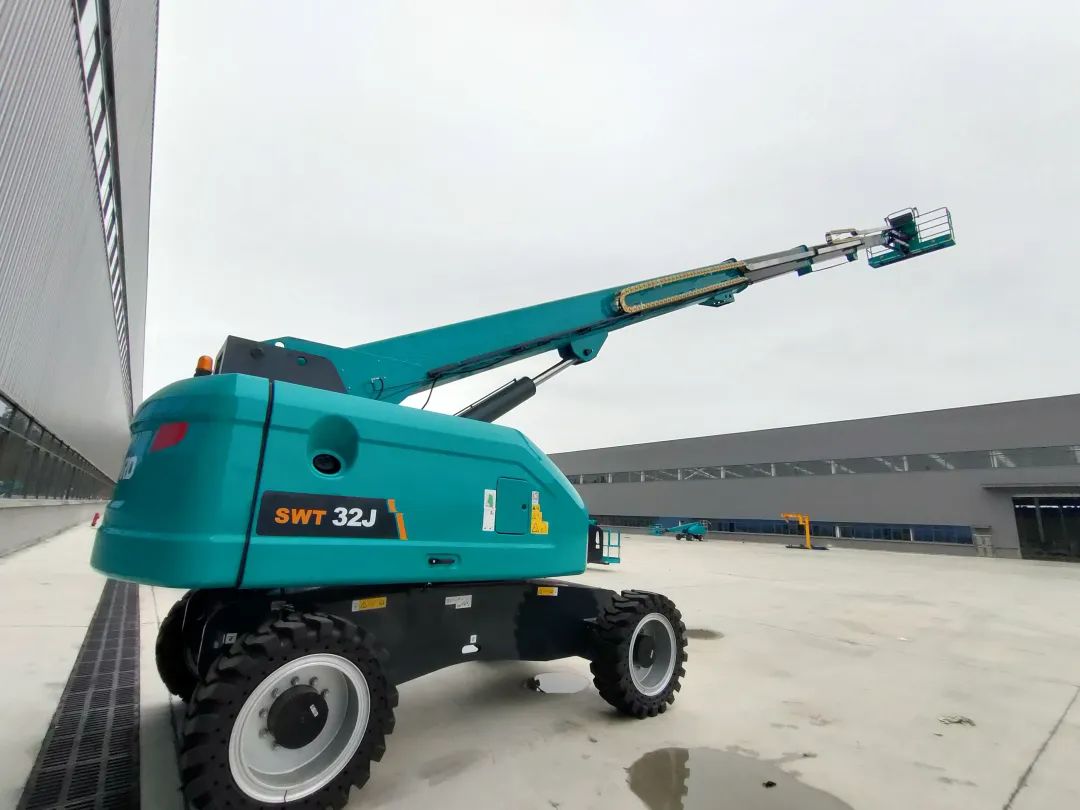 无需扩桥！永利集团官网智能国四款32米直臂式高空作业平台乐成下线