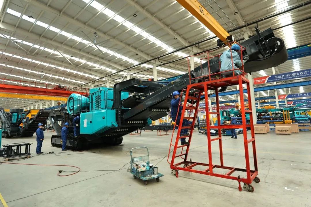 莫道君行早，，更有早行人！永利集团官网智能癸卯兔年开工大吉